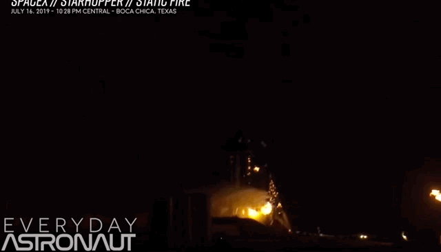 点火几秒后变火球，SpaceX发动机测试过程意外发生爆炸