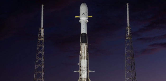 SpaceX宣布两周内发射第三批Starlink卫星；普渡大学团队开发出能同时计算与存储的芯片