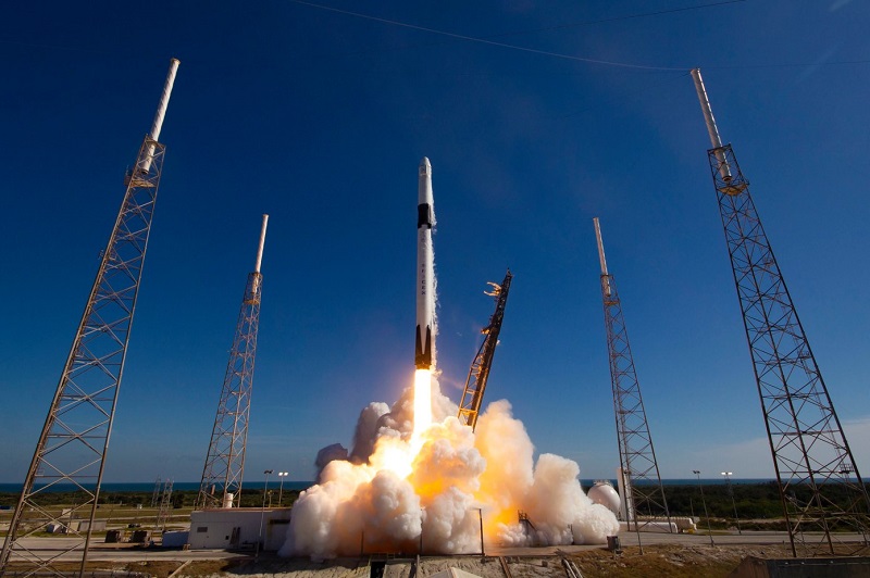 SpaceX计划分拆太空互联网业务Starlink，并为其寻求IPO