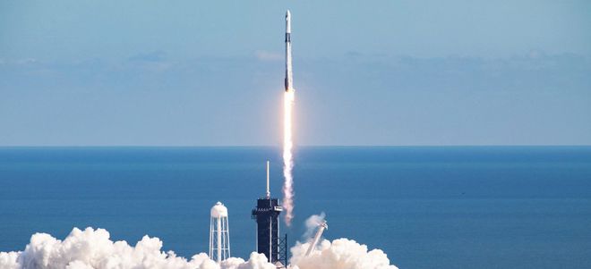 SpaceX 新一代载货舱 Dragon 2 成功首飞