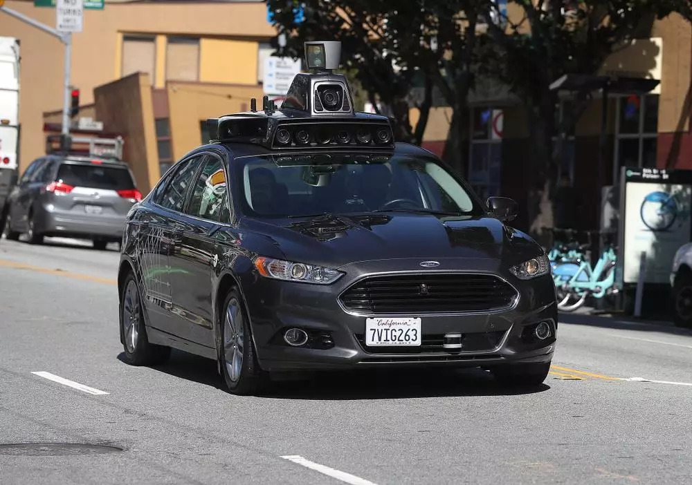 无力承担还是谋求合作，Uber放弃自动驾驶了吗