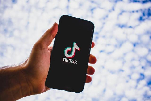 TikTok正扩大欧洲团队，谷歌、脸书员工纷纷跳槽