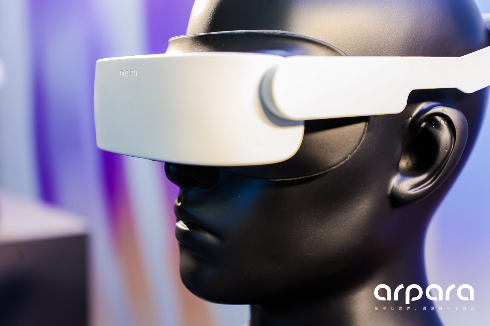arpara VR：用头显连接虚拟世界，带给玩家VR社交新体验